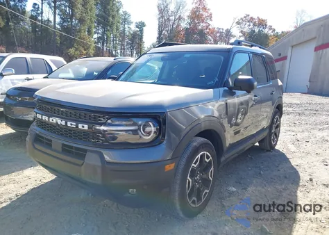 2025 Ford Bronco Sport Outer Banks z USA, uszkodzony, nr VIN 3FMCR9CN4SRE34225